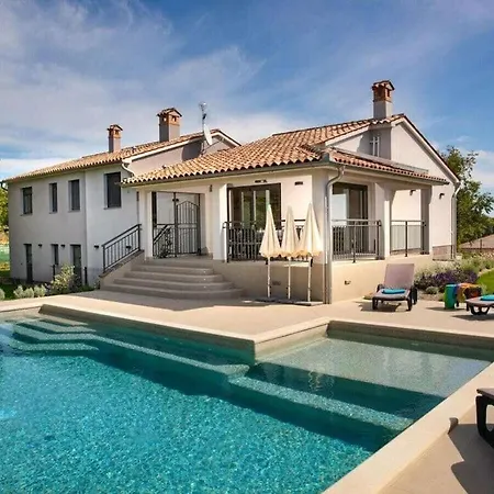 Monte Uliveto Comfortable Holiday Pula