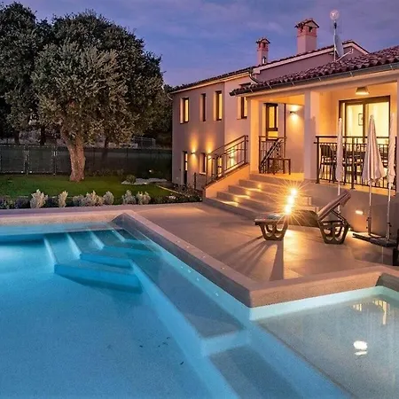 Monte Uliveto Comfortable Holiday Villa